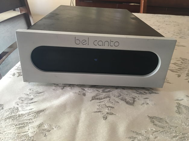 Bel Canto Design S300 power amp