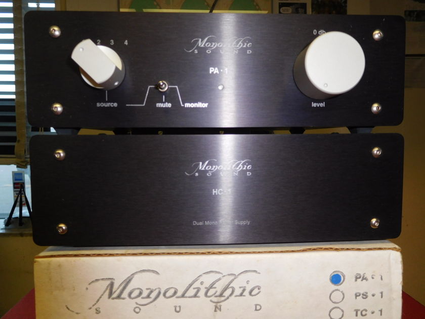 Monolithic PA-1 Preamp  HC-1 Power Supply