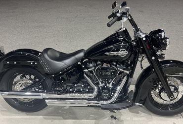 2020 HARLEY-DAVIDSON HERITAGE CLASSIC 114 motorcycle for rent near Clearwater, FL