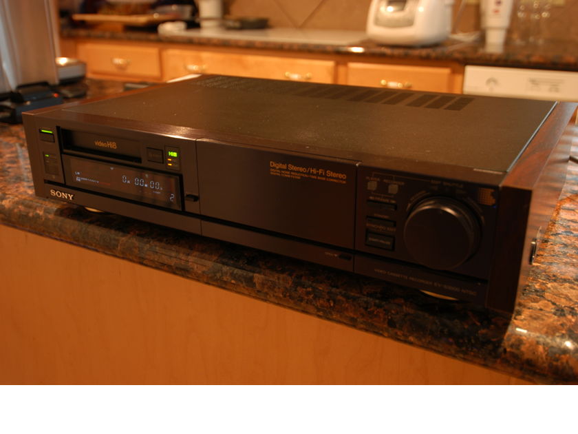 Sony EVS3000 Hi8 Video Cassette Player / For Sale Audiogon