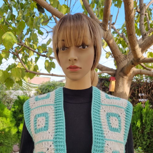 Crochet Vest with granny squares