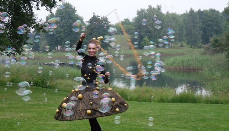 artistenschule contraire luftblasen