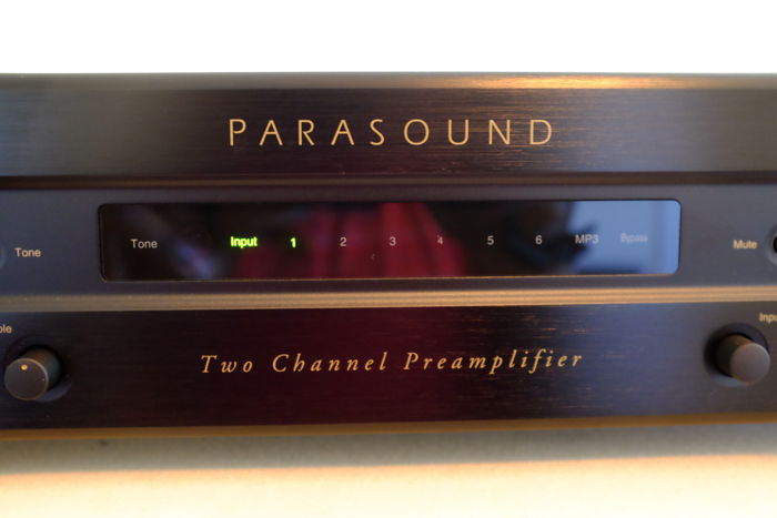 Parasound NewClassic Model 2100 - Faceplate