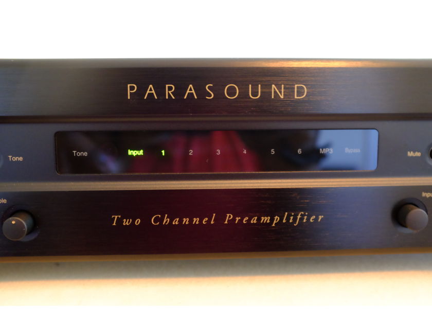 Parasound NewClassic Model 2100 High End Preamplifier