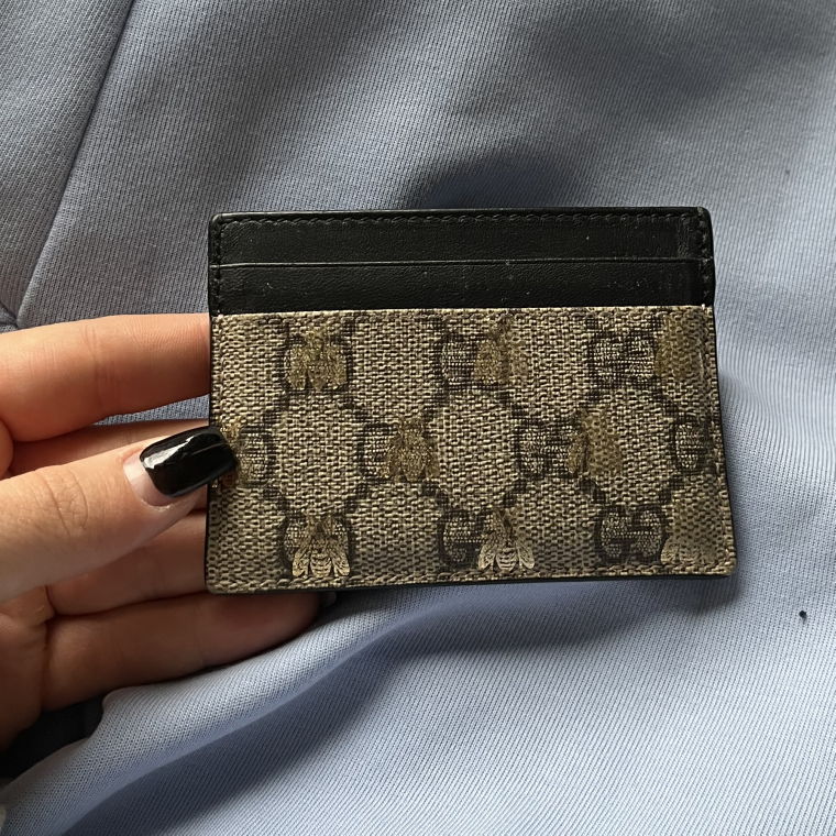 gucci bees cardholder 