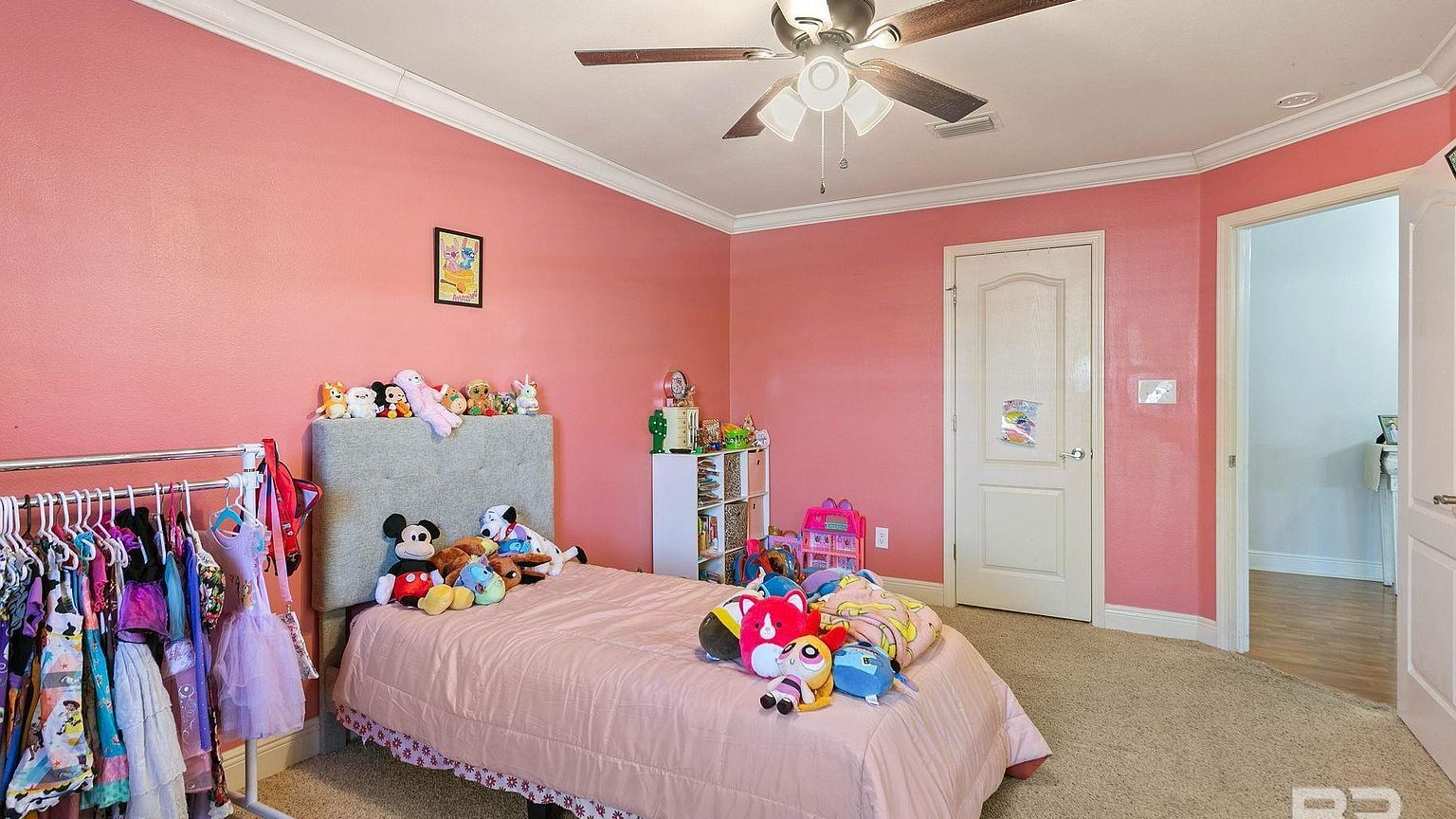 Slideshow image