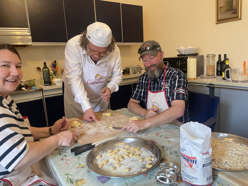 Food & Wine Tours Catania: Visit to the "piscarìa," the oldest market in Catania