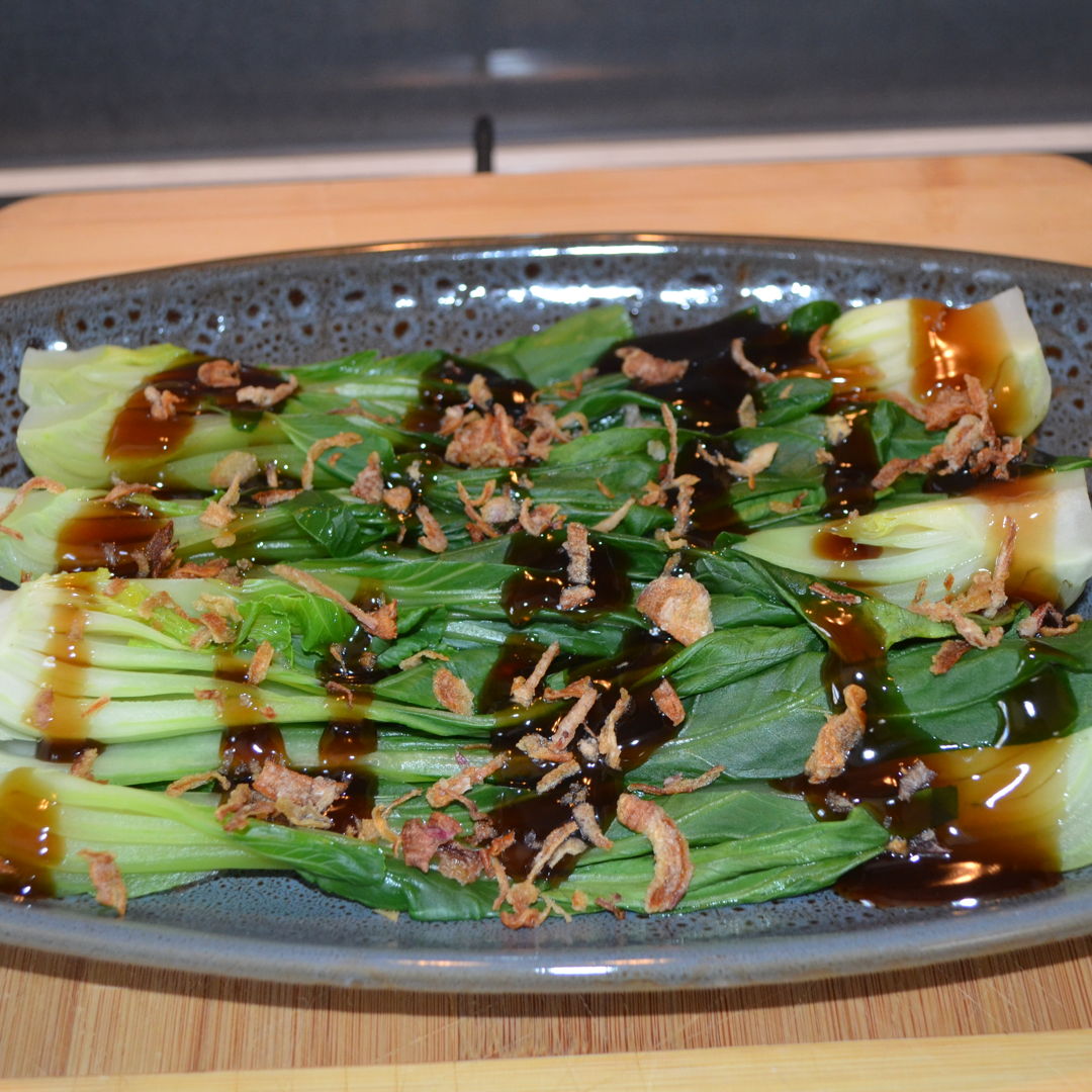Date: 17 Feb 2020 (Mon)
30th Side: Baby Pak Choi with Oyster Sauce (Chinese Blanched Vegetables) [226] [145.4%] [Score: 10.0]
Cuisine: Malaysian, Singaporean 
Dish Type: Side
Fresh and healthy baby pak choi which involves only blanching and minimal ingredients. Fried shallots are used to add a nice smoky flavour and crunch to the vegetables.