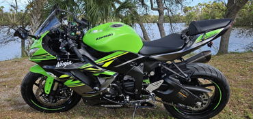 2018 KAWASAKI NINJA ZX-6R ABS KRT EDITION motorcycle for rent near Port Saint Lucie, FL