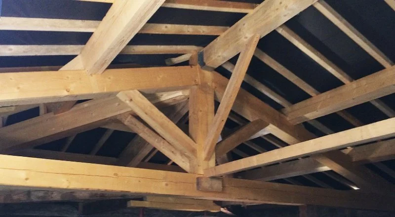 Pose d’une charpente neuve sur un immeuble de bureaux — photo 10 sur 10 — CEG TOITURE