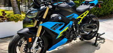 2025 BMW S 1000 R motorcycle for rent near Pasadena, CA