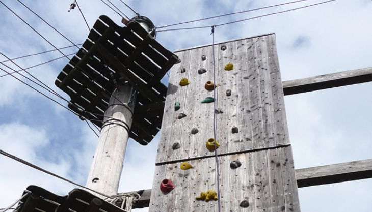 hochseilgarten kletterturm oben