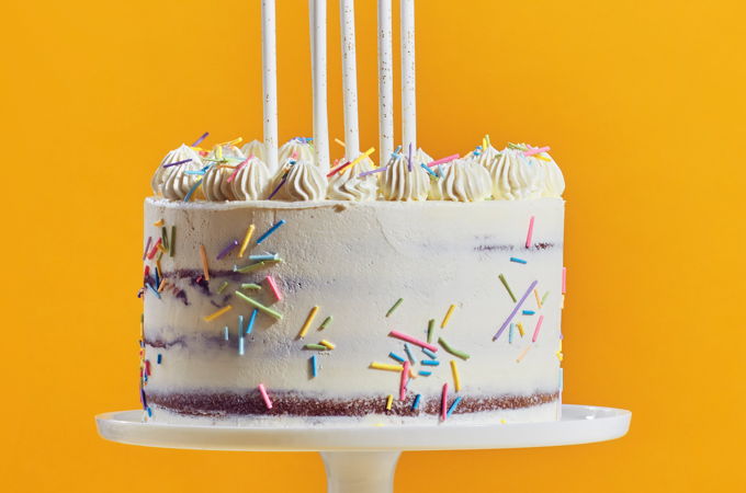Gâteau d’anniversaire aux confettis