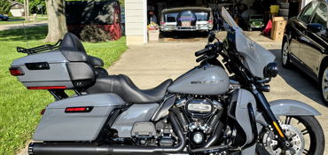 2022 HARLEY-DAVIDSON ULTRA LIMITED motorcycle for rent near Fairfield Township , OH