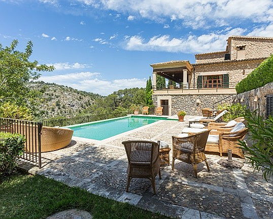  Santanyi
- Haus zum Kauf mit Terrassenflächen und einer einladenden Pool-Zone, Deià, Mallorca