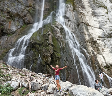Тур на джипах в Абхазию: озеро Рица и Гегский водопад