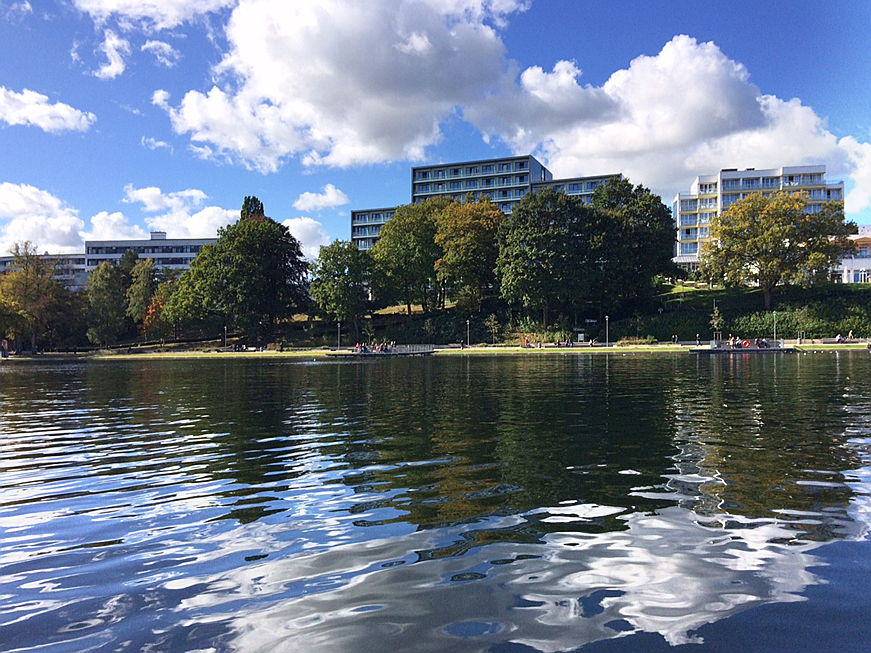  Hamburg
- Blick vom gr. Segeberger See zu den Segeberger Kliniken.jpeg