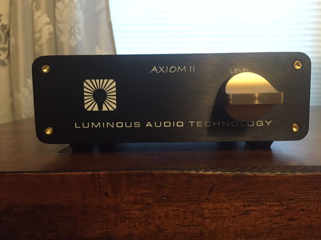 LUMINOUS AUDIO  AXIOM II Passive Preamp RCA Version