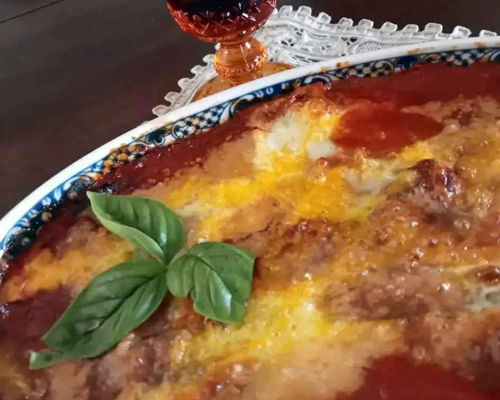 Cooking classes Syracuse: Let's cook parmigiana and ravioli with ricotta together.