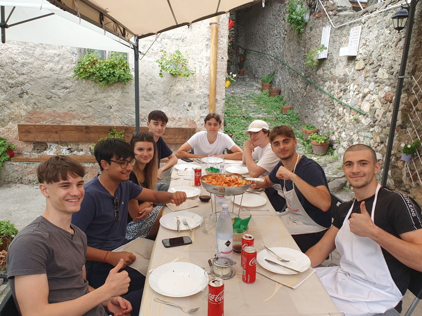 Pranzi e cene Genova: Viaggio tra i sapori liguri e degustazione