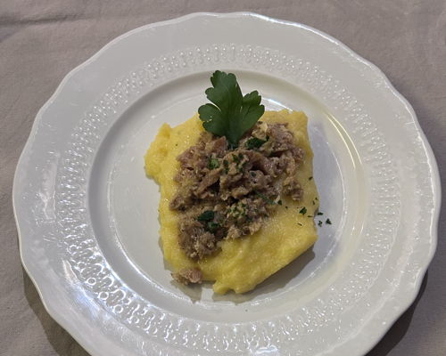 Esperienze gastronomiche Castelnuovo del Garda: Sapori italiani tra mare, terra e un giardino incantevole