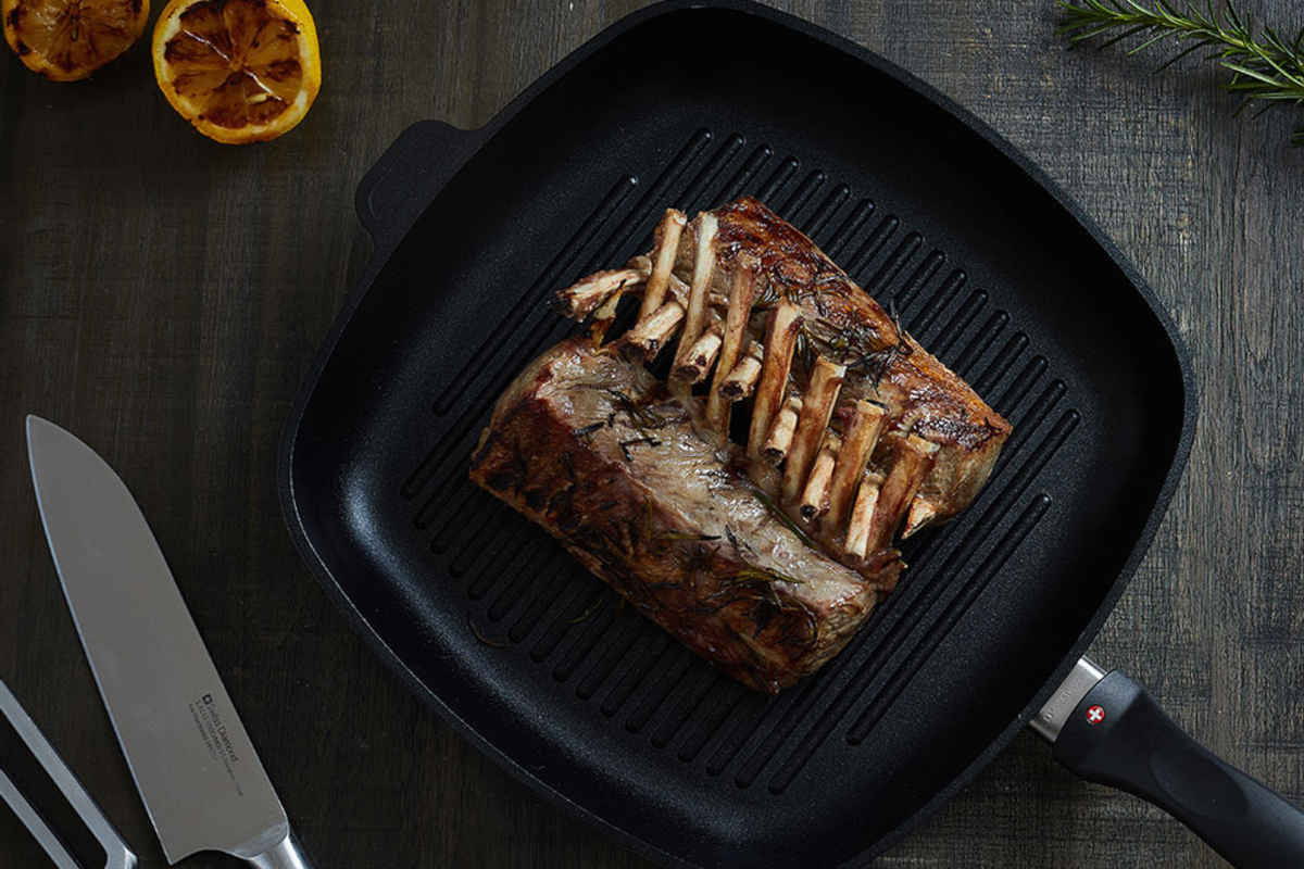 The Secret to Perfect Grill Marks: The Benefits of a Grill Pan | Minimax Blog