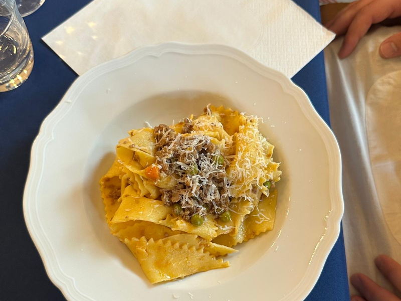 Cours de cuisine Florence: Spectacle dans la cuisine : Pappardelle, Tagliatelle, Tiramisù