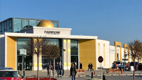 Shopping Tour from Budapest to the Parndorf Designer Outlet Center