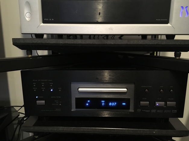 Picture of DV50 in Rack