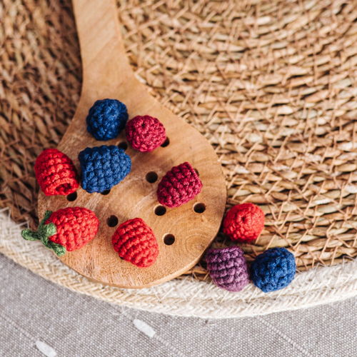 BERRIES crochet pattern 6 in 1: cherry, strawberry, raspberry, blackberry, cranberry, blueberry. Amigurumi Food Cute Crochet Play