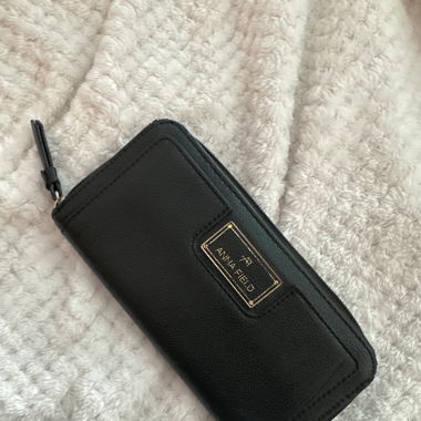 Anna Field Wallet