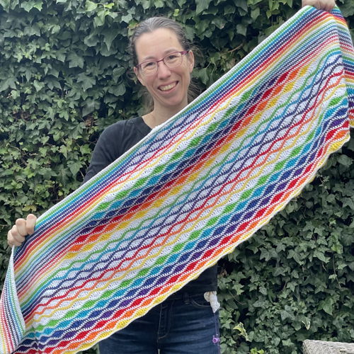 Crocheted scarf Rainbow wave