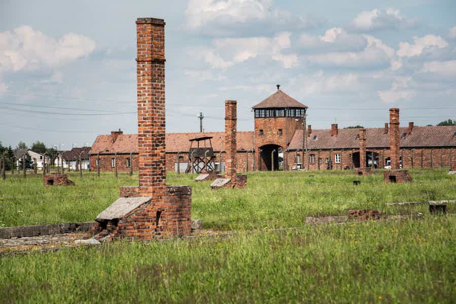 Private Tour to Auschwitz from Prague - photo 2