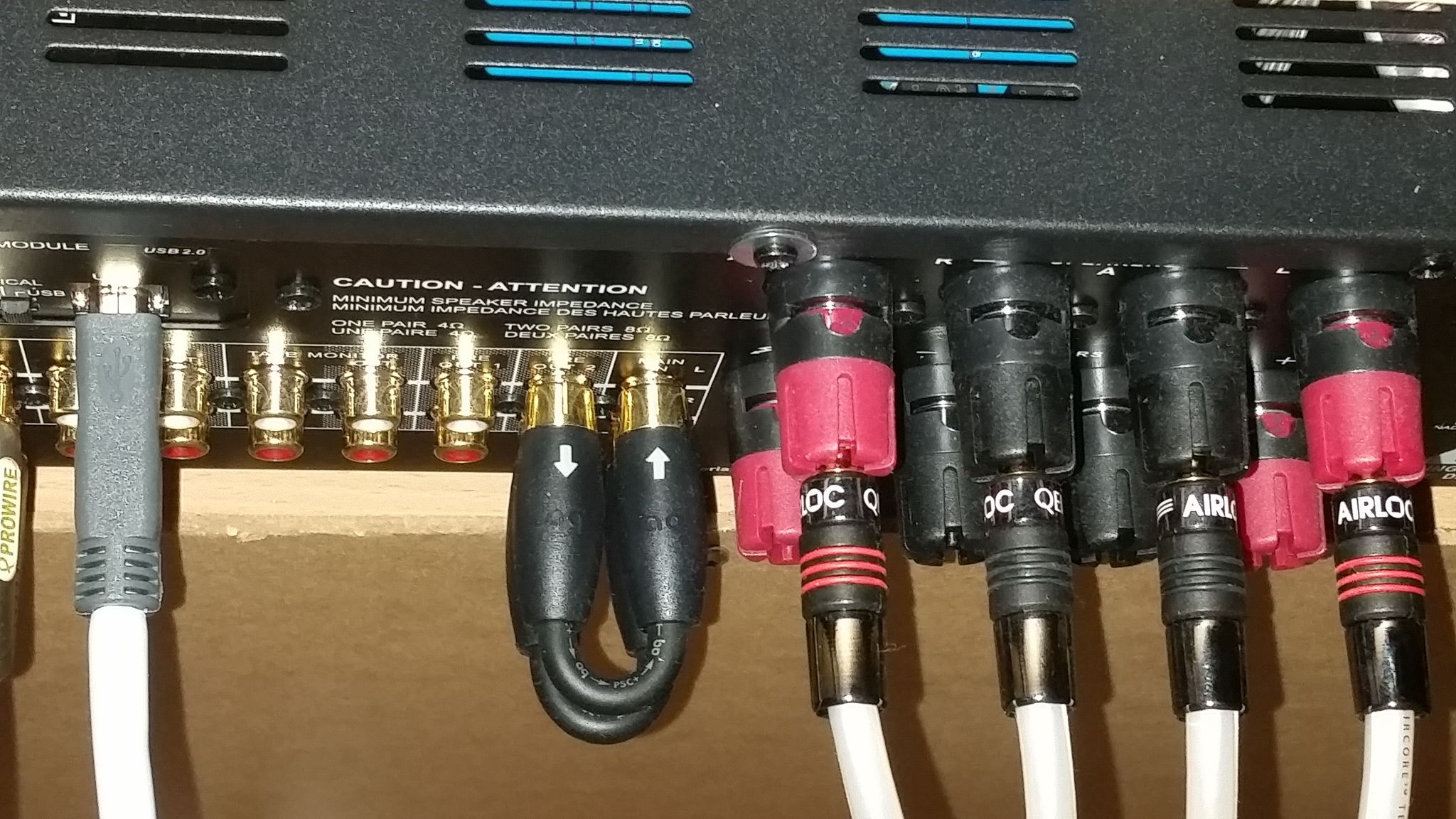 Amplifier speaker,pre/main jumpers and USB terminals