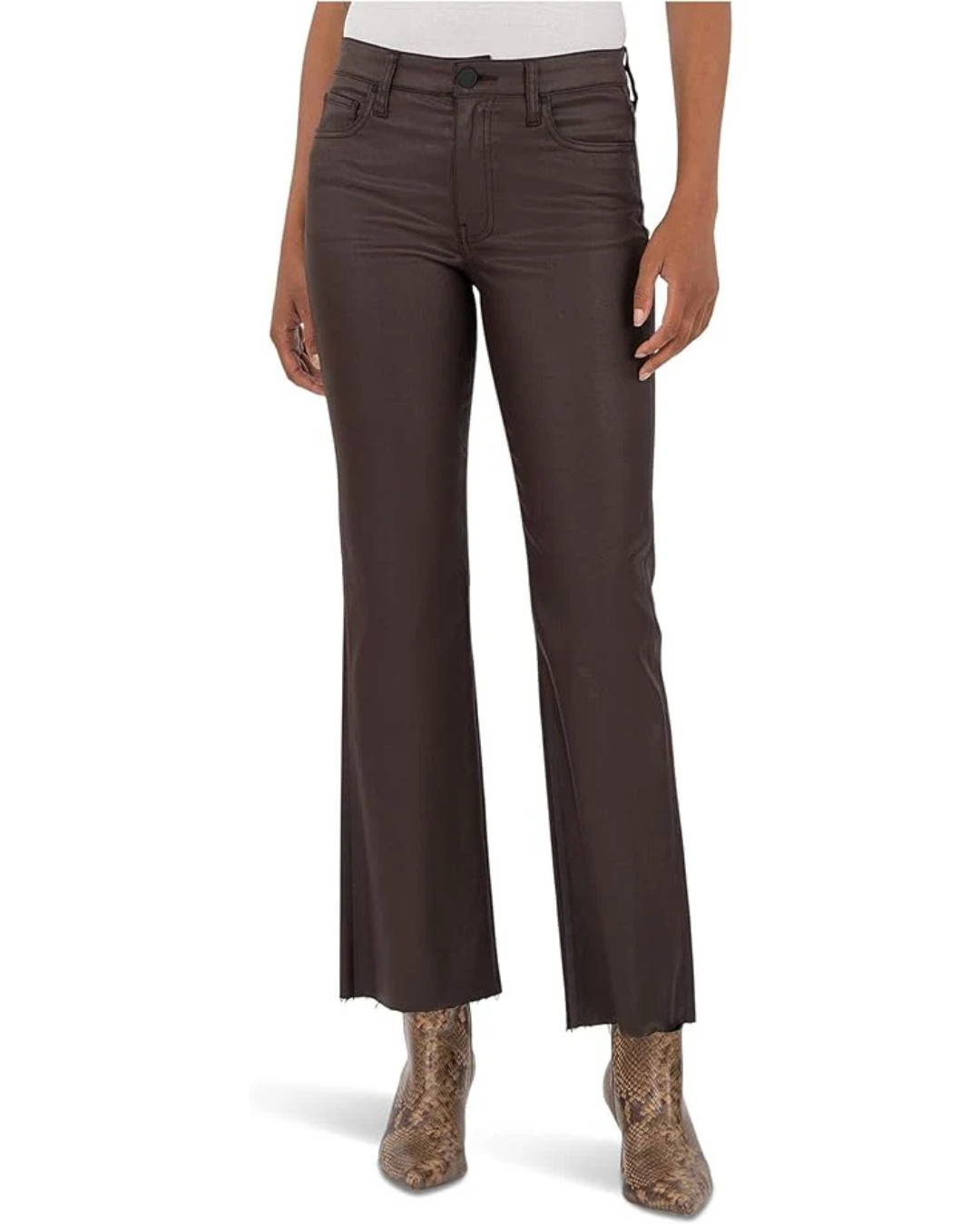 Your one-stop-shop for all things women's apparel in Valdosta, Georgia. Shop top brands like: Crosby by Mollie Burch, Marie Oliver, Trina Turk, Emily McCarthy, Marc Fisher, Dolce Vita, On Running, and so much more all in-store or online. 