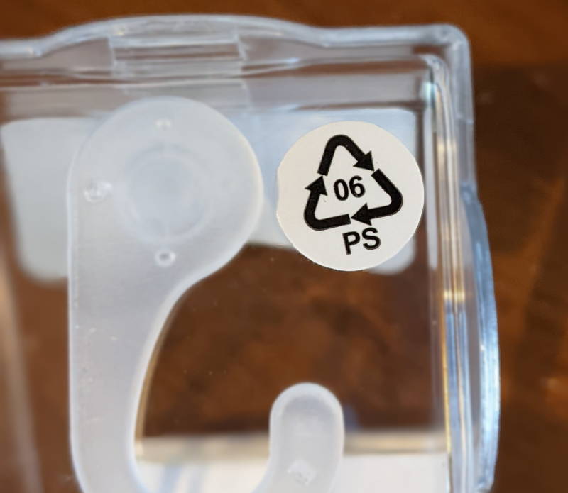 PS 6 Recyclable swim goggle case