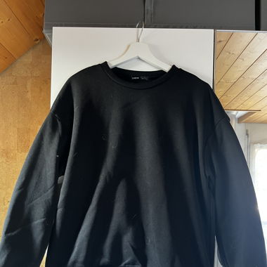 SHEIN Sweatshirt