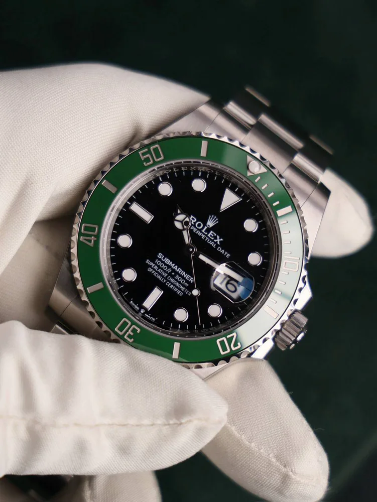 Rolex Submariner Date 126610LV Full set Starbucks