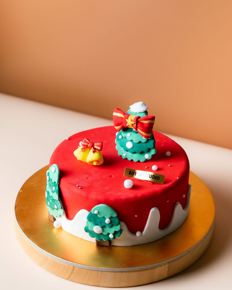Merry Wonderland Christmas Cake