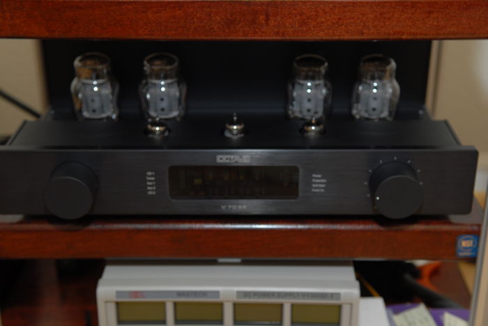 Octave V70 SE Integrated Amplifier In mint condition