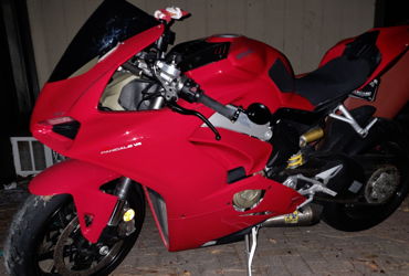 2019 DUCATI PANIGALE V4 motorcycle for rent near Jacksonville, FL