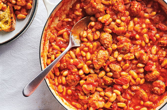 Casserole de haricots blancs et de saucisses