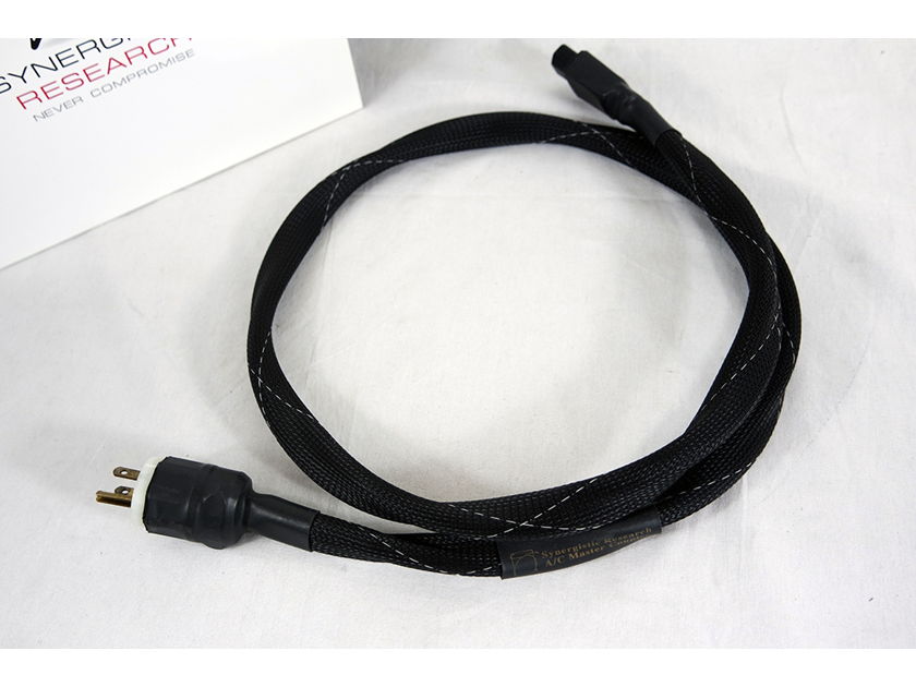Synergistic Research Master Coupler AC power cord 5ft. - trade-in in very good condition
