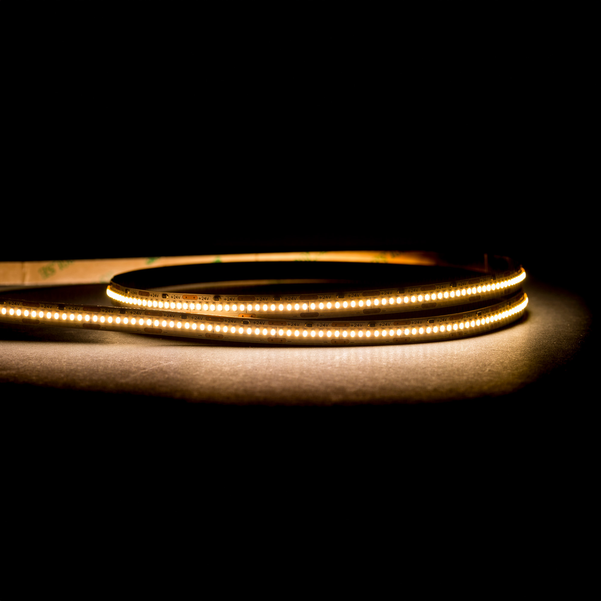 HCP-3327204 - 20w 24v DC 400LED 4000k IP20 LED Strip