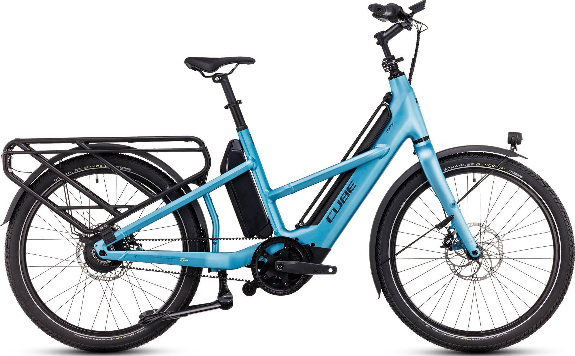 Cube Longtail Hybrid elektrische cargo e-bike met Bosch middenmotor, riemaandrijving en verlengde bagagedrager, zijaanzicht op witte achtergrond voor dagelijks transport en gezinsgebruik.