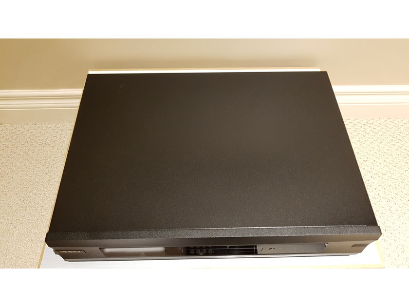 Oppo Digital BDP-95 Bluray Player  - Extremely Musical Multi Format Disc Player