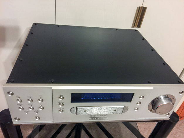 Musical Fidelity CD-Pre24 Very refined preamp and CDP i...