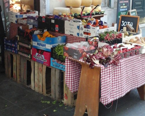 Food & Wine Tours Trieste: Cooking Class with Market Tour and Tiramisu