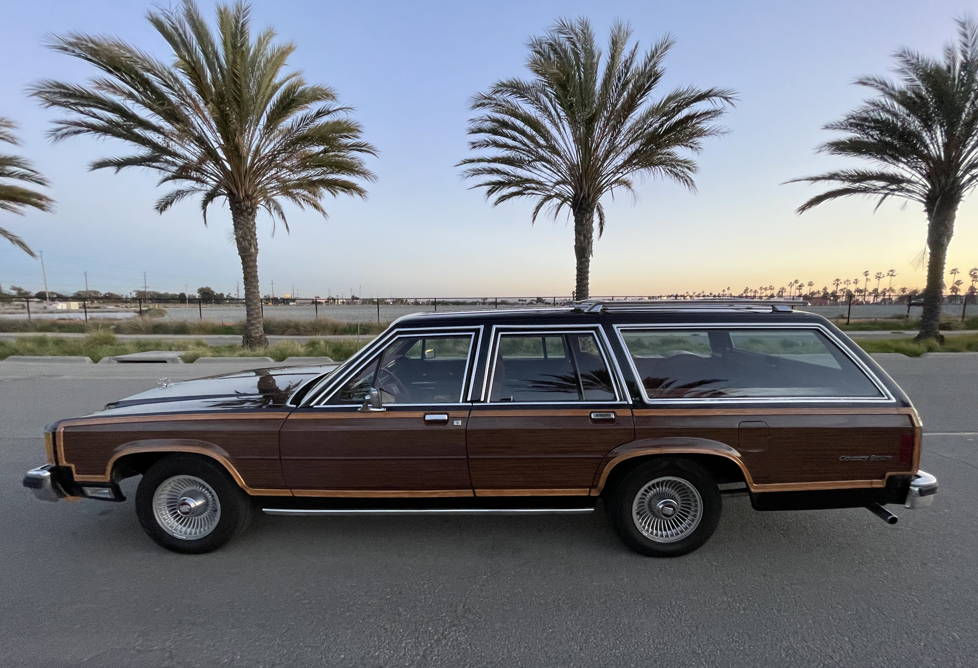1987 ford country squire lx wagon vehicle history image 3