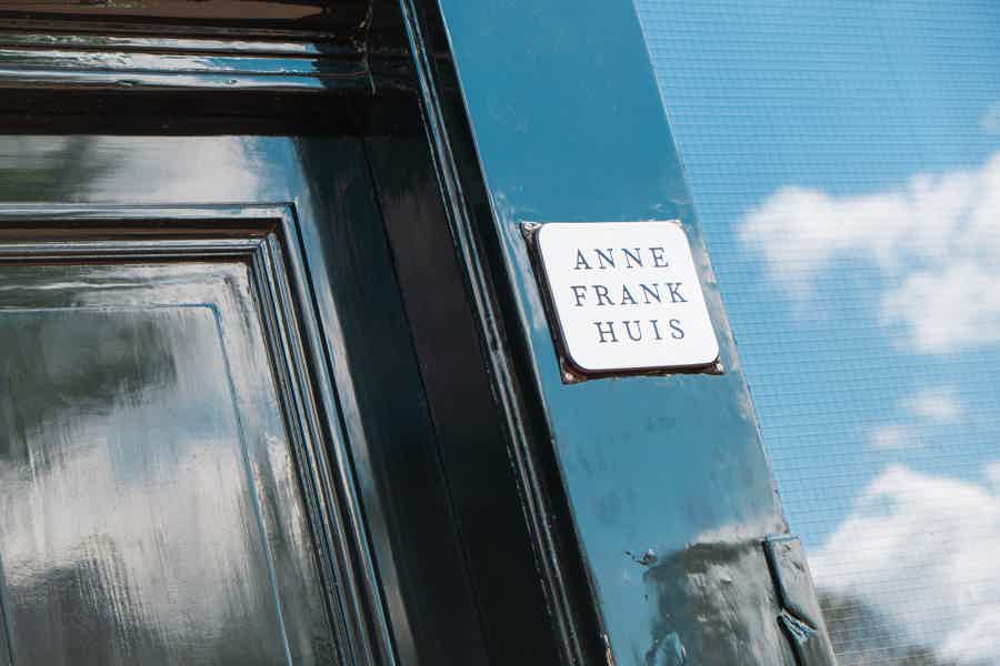 Anne Frank's Story - Guided Walking Tour through Amsterdam - photo 1